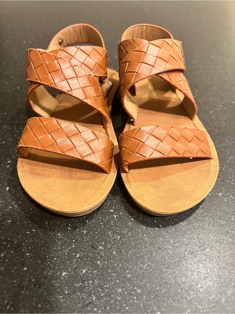 New w/o Box Lucky Brand Little Girls Sandals Size 1